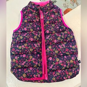 EEUC Girl’s Gap Puffer Vest 5T 🌸